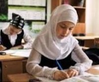  Непростая ситуация сложилась в Казахстане с хиджабами, которые категорически не желают снимать школьницы и студентки